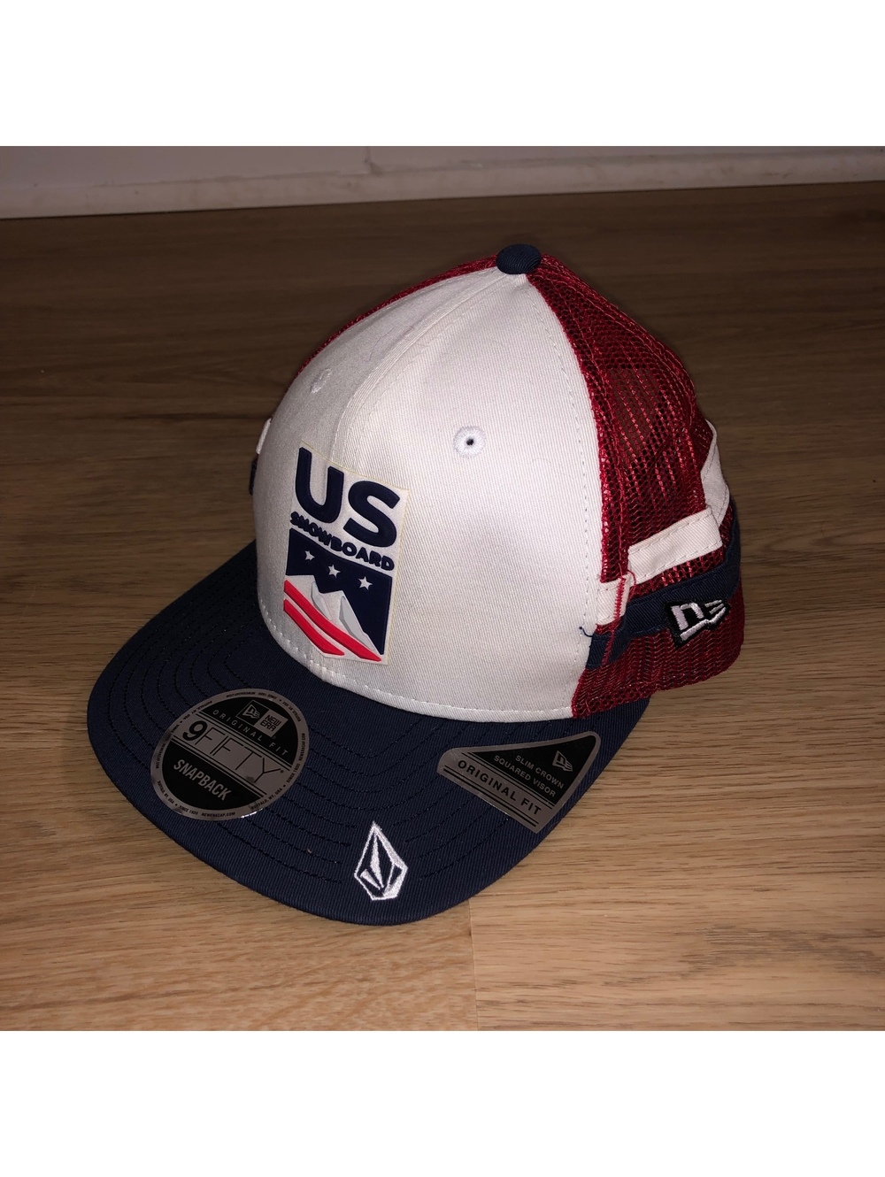 NEW ERA x VOLCOM US SNOWBOARD OLYMPIC TEAM SNAPBACK MESH TRUCKER HAT NEW W TAGS